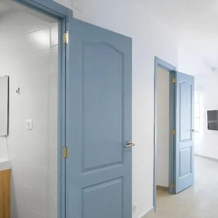 Apartment Flat Near The And Center Of 