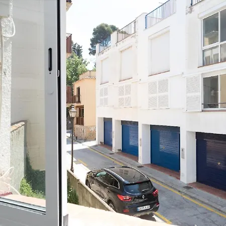 Flat Near The And Center Of 